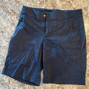 Athleta Trekkie Bermuda Shorts Size 4